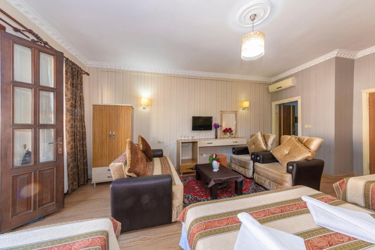 Ista Palace Hotel Istanbul Bagian luar foto