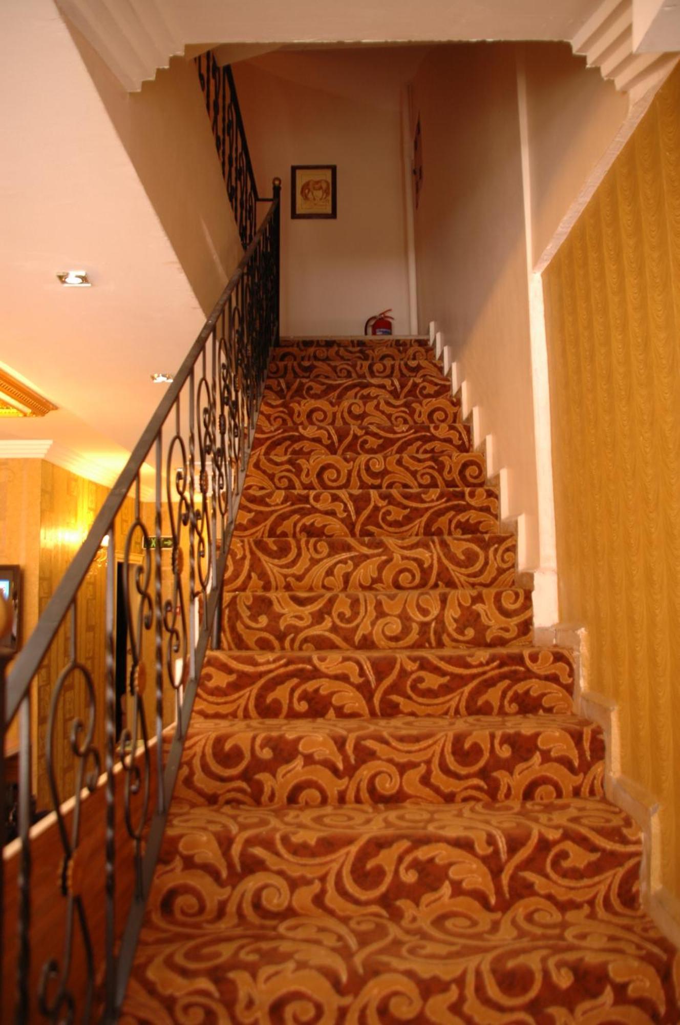 Ista Palace Hotel Istanbul Bagian luar foto