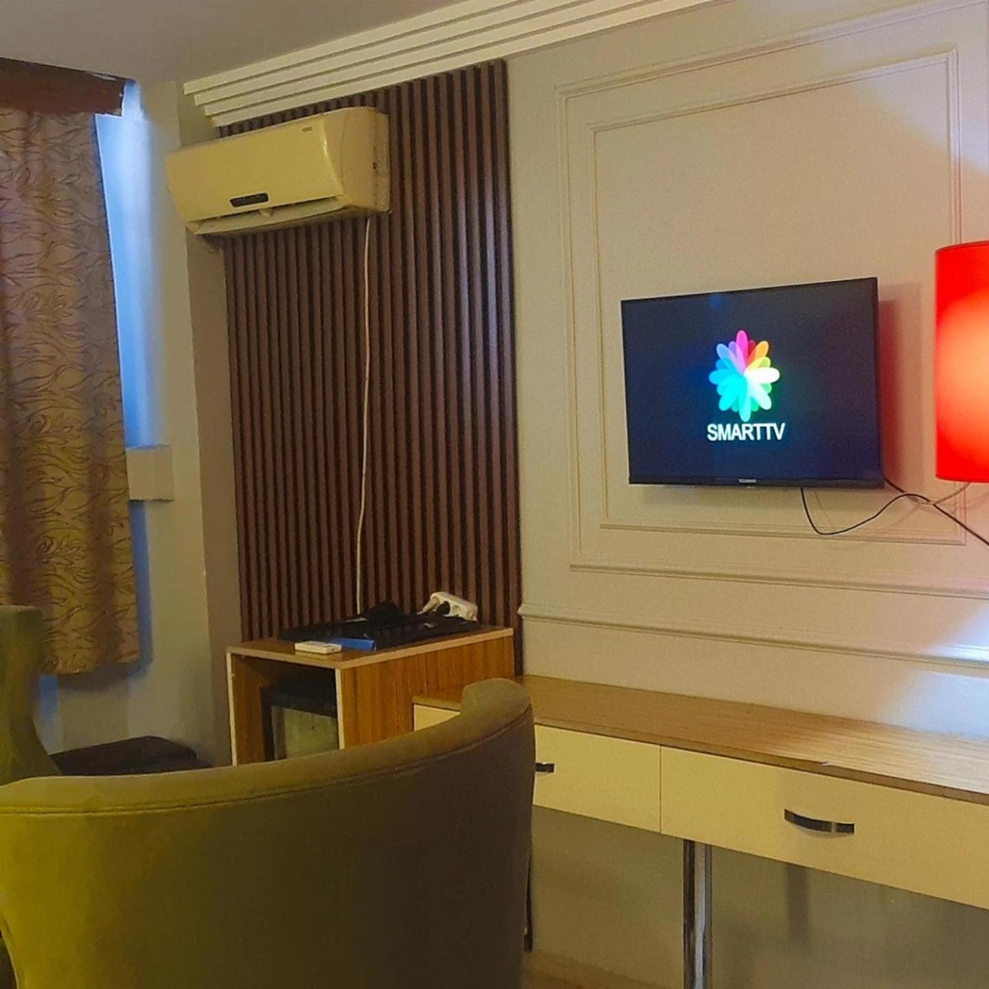 Ista Palace Hotel Istanbul Bagian luar foto